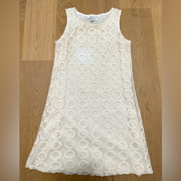 Isaac Mizrahi Dresses & Skirts - Isaac Mizrahi, White, Size Small 1970’s style! Gorgeous!